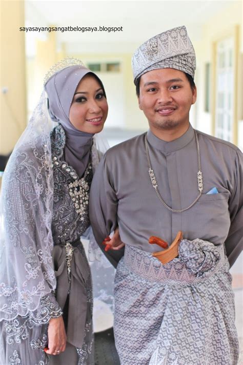 We did not find results for:  太陽日記 :  baju pengantin grey silver 