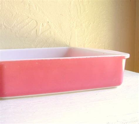 Vintage Pink Pyrex Square Flat Serving Dish Oven Safe 2 Quarts Etsy Pink Pyrex Pyrex