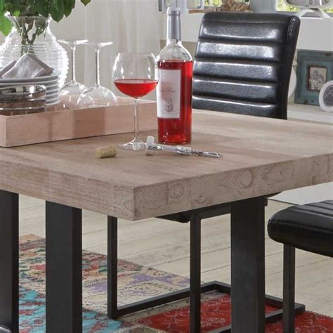 Esstisch massivholz esstisch eiche weißer tischgestell weißer stahlrahmen küchentisch, massivholzplatte aus eichenholz basic tre 120x80 140x80 der esstisch basic tre zeichnet sich durch eine leichte form und einen einzigartigen charakter aus. Massivholz Esstisch Diogos Aus Eiche Weiß Gekälkt Wohnen von Esstisch Eiche Weiß Gekalkt Bild ...