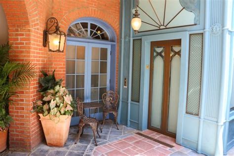 Inside The New Club 33 Updated With Elegance Enhancing The Disneyland