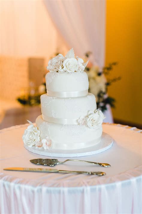 Romantic Ivory Lace Wedding Cake