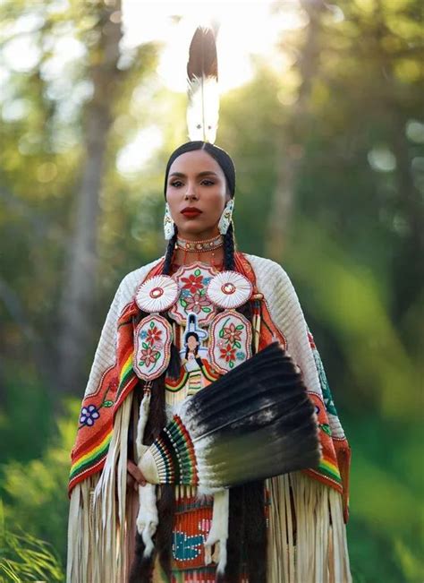 Nikita Is Nêhiyaw Plains Cree From Moosomin First Nation In Ceremonial Dress Pics Native