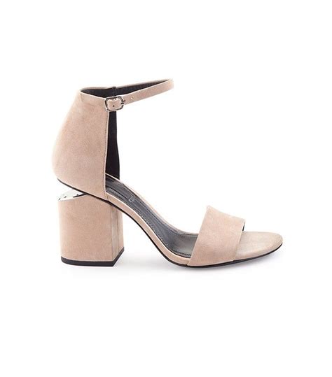International shipping and returns available. These Are the Best Shoes for an Outdoor Wedding | Wedding ...
