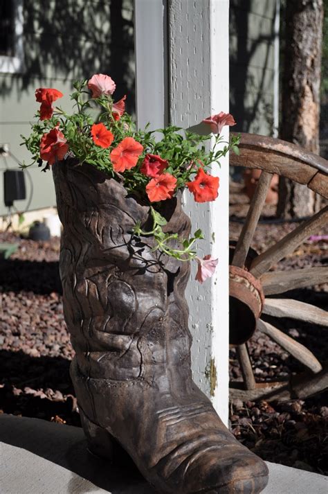 Cowboys & indians cactus art. Cowboy Boot Planter! Diy Don't Forget To Like And Share ...