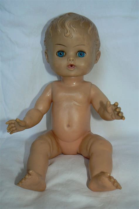 Vintage 1957 Sunbabe So Wee Baby Doll Sun Rubber Co Ruth Newton Squeeze