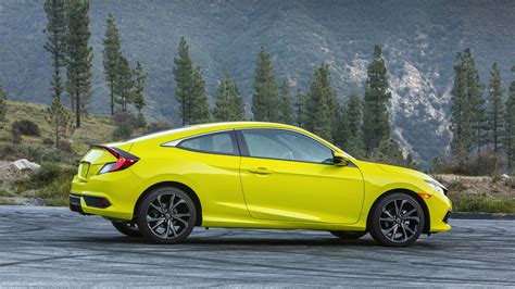 The 2020 honda civic ranks near the top of the compact car class thanks to its dynamic performance and upscale, roomy interior. 2019 Honda Civic First Drive: How Its Changes Make It Even ...