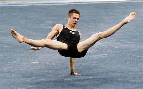 Pin De Troy Wynn En Mens Gymnastics Gimnastas Acrosport