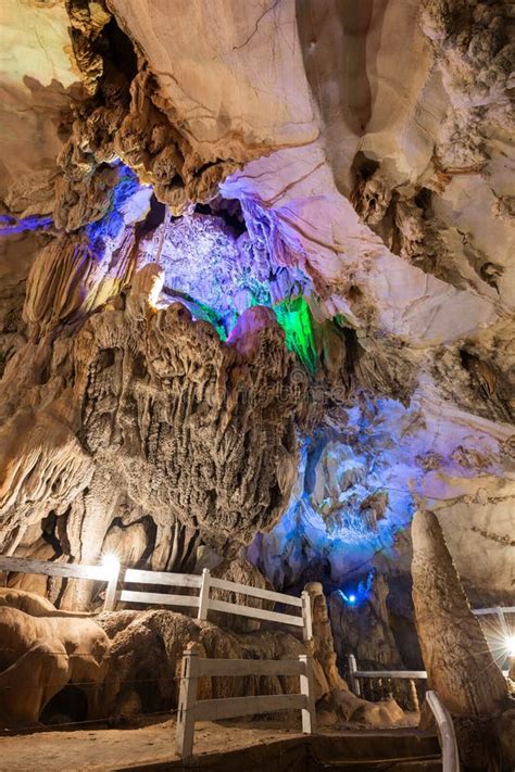 Inside The Tham Chang Cave In Vang Vieng Stock Photo Image Of Cavern