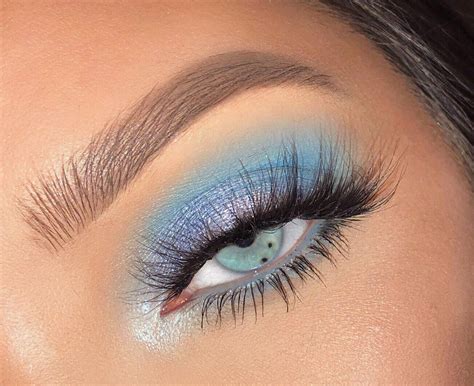 Blue Eyeshadow In Artistry Makeup Eyeshadow Makeup Blue Eye Makeup