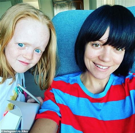 lily allen shares sweet rare snap with daughter ethel 8 lipstick alley