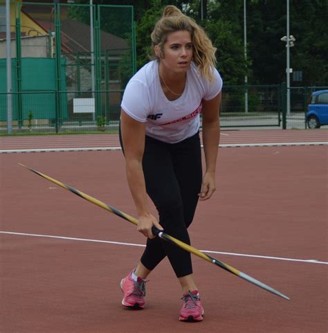 71.40m @athleteam_mr @olimp_nutrition_pl @kuvings_polska @pkn.orlen @motorolapolska m.rosengarten@athleteam.pl. Maria Andrejczyk najpiękniejszą sportsmenką Polski. Takie ...