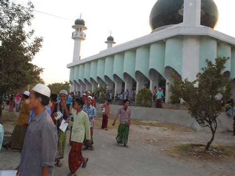 Masjid Agung Pondok Pesantren Sunan Drajat Kodrat