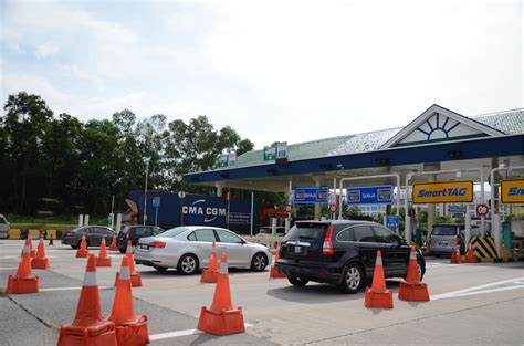 There are two toll plazas on the besraya highway. KEMASKINI: Plaza Tol Sungai Besi di Lebuhraya PLUS alami ...