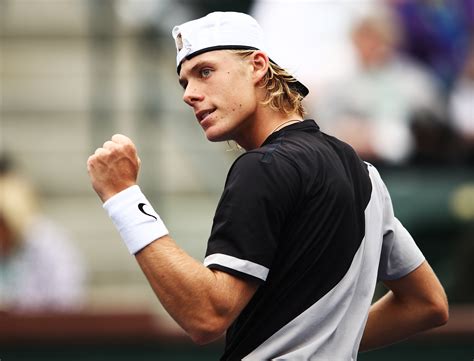 Denis Shapovalov: Kanadischer Kracher - tennis MAGAZIN