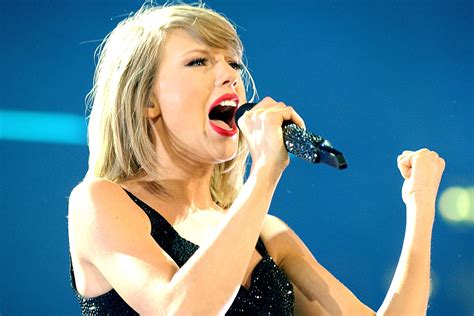 Taylor Swift Donates To Sexual Assault Organizations