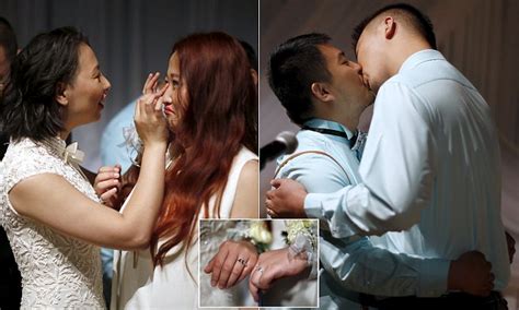 Chinese Gay Couples Get Married In Hollywood Daily Mail Online