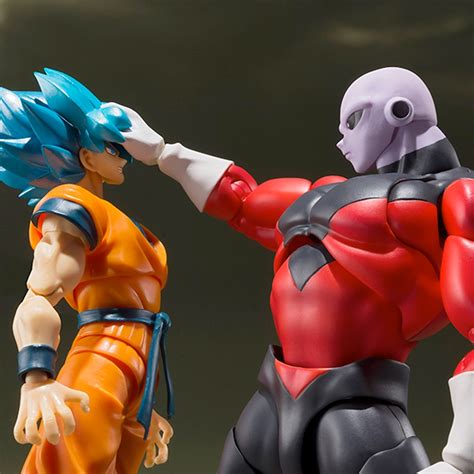 Firstly, let me clear up a few misconceptions about jiren and his power that have been so popular recently. Figurine Dragon Ball Super - Jiren - S.H.Figuarts Bandai