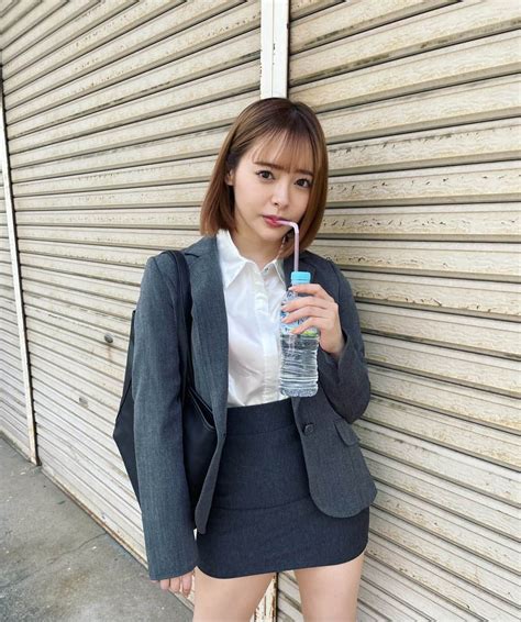小倉由菜さんのインスタグラム写真 小倉由菜Instagram なんでこんなにスカートが短いのかわたしも謎です 月 日 時 分 ogura yuna