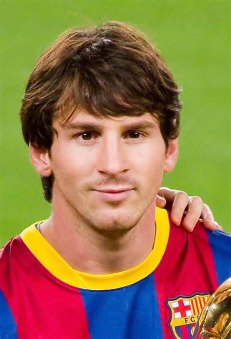 Pin By Arin Arbind On Leo Messi Top Haircuts Low Maintenance Hair