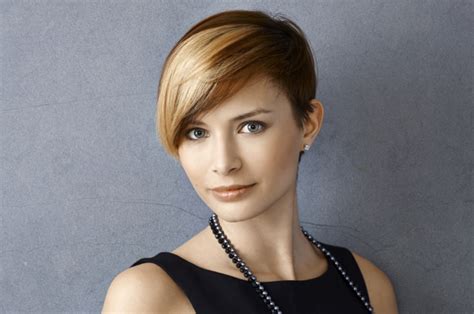 These models are good for angular faces. Winter Short Hairstyles
