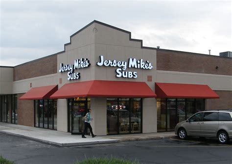 Jersey mike's subs is a sub chain that began operating in 1956 and currently has over 1,000 locations. Jersey Mikes Official Website https://www.jerseymikes.com...