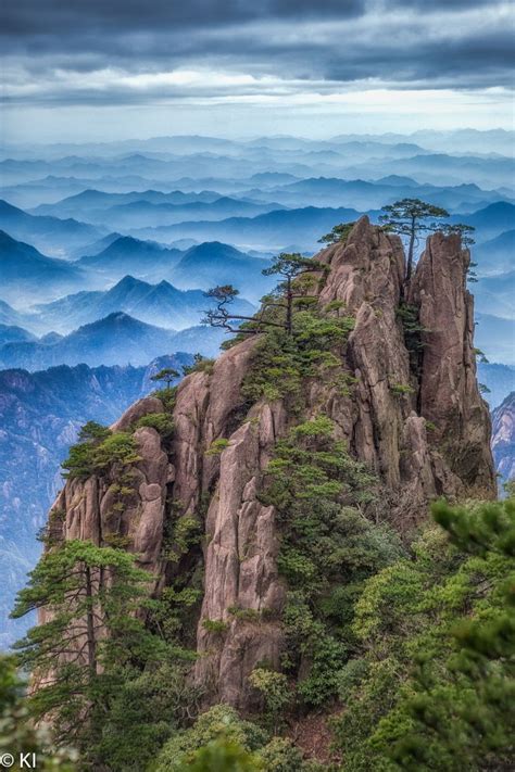 Huang Shan Yellow Mountains Southern Anhui Province
