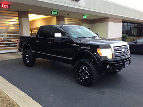 So here is my brand new 2013 platinum with 35 inch nittos and a 2.5 rough country level kit. Ford F150 Platinum Lifted - reviews, prices, ratings with ...