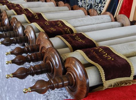 What Is A Sefer Torah