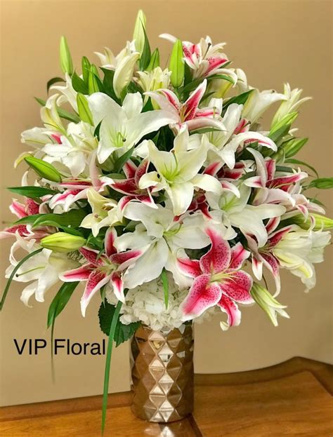Chamber of commerce helps consumers find recommended grand junction businesses, services, and brands they can trust. Luxury Flowers Las Vegas - GRAND LILIES BOUQUET - by VIP ...