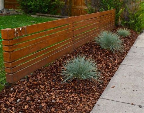 30 Inspiring Front Yard Fence Design Ideas Hmdcrtn