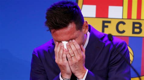 Messi In Tears At Press Conference Says I Wanted To Stay At Barcelona Fox News