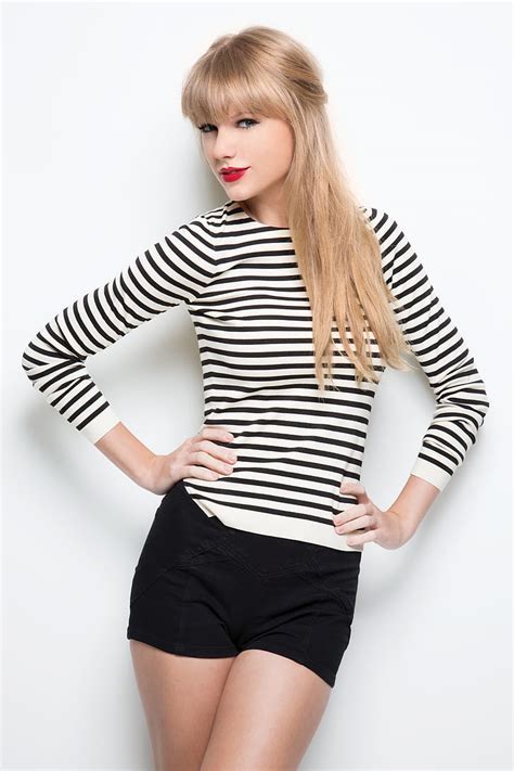 Online Crop Hd Wallpaper Taylor Swift Women Blonde Singer Blue Eyes Simple Background