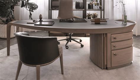 Giorgetti Erasmo Desk by Massimo Scolari - Everything But Ordinary