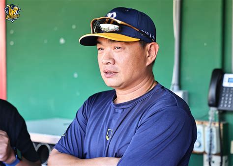 新聞 第3指名張士綸守備、打擊天花板高 恰總：不會讓他只守游擊 Baseball板 Disp Bbs