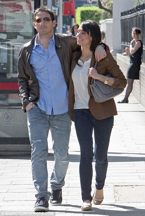 Christine Bleakley And Frank Lampard Enjoy A Romantic Stroll In The Sunshine Daily Mail Online