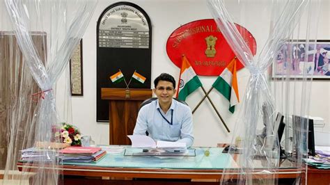 Meet Ias Amit Kale Who Failed Thrice But Cracked Upsc Exam In Th Attempt Know His Strategy