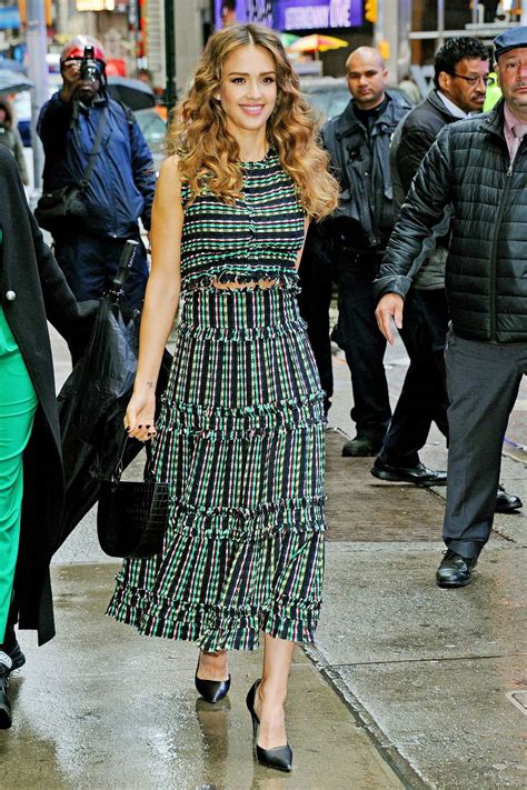 Jessica Alba Looks Amazing In A Green Dress While Visiting Good Morning