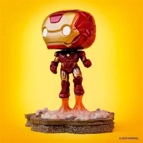 Funkos First Avengers Assemble Iron Man Deluxe Diorama Pop Figure Is