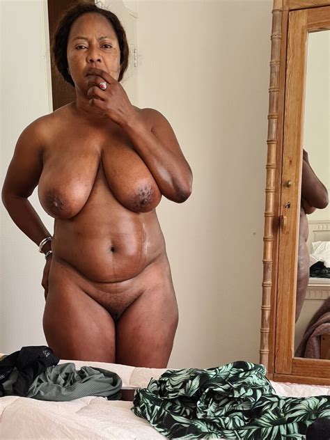Big Tits MILF Slut Ndey Posing Nude ShesFreaky