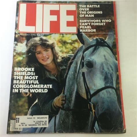 Vtg Life Magazine December 1981 Brooke Shields Battle Over The
