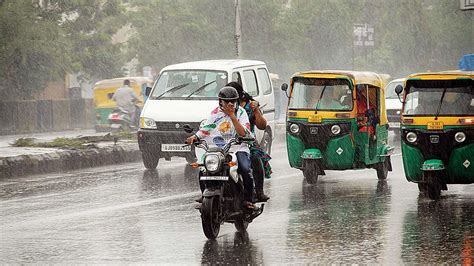 Heavy Rain Predicted In Kerala Karnataka Today