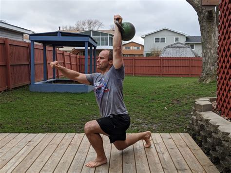 How To Do A One Arm Overhead Lunge Rock Fit