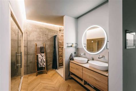 Un penthouse au design loft à Berlin Salle de bains moderne Salle de bain design Design loft