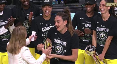 Breanna Stewart Returns From Achilles Injury To Win Wnba Championship