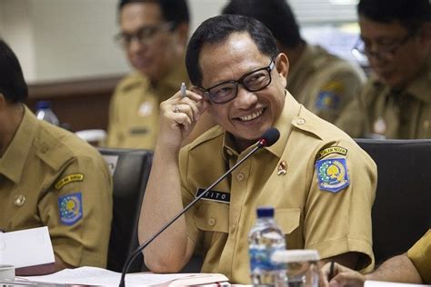 Minister of home affairs (malaysia). Imbauan Buat Kepala Daerah, Menteri Tito: Cepat Tangani ...