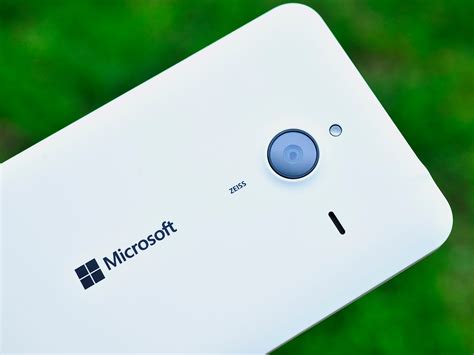 Microsoft Outsources Customer Care And Support For Lumia Phones To B2x