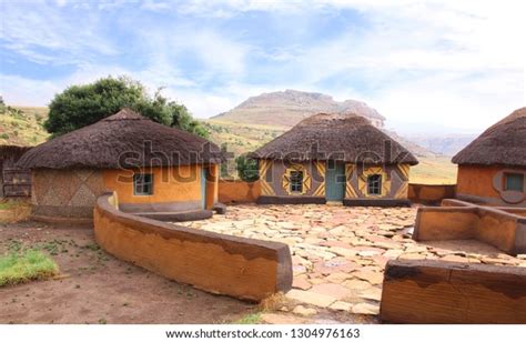 Basotho Tribe Village Clay Huts Rondavels Stock Photo Edit Now 1304976163