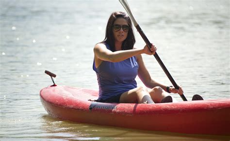 Recreation Kayak Lifestyle Of A Beautiful Woman Kayaking
