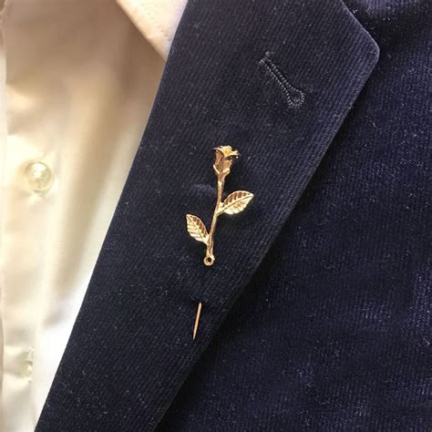 Unisex Rose Flower Brooch Pin Men Suit Accessories Classic Lapel Pins