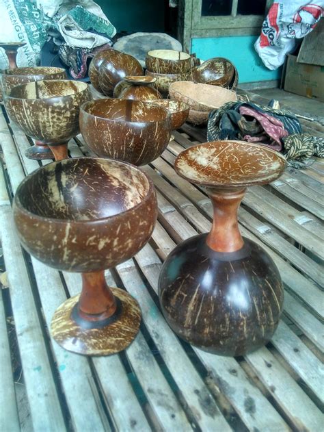 Menggambar gelas dalam mode 3d youtube via youtube.com. Jual Gelas Anggur Batok Kelapa di lapak Natural Craft ...